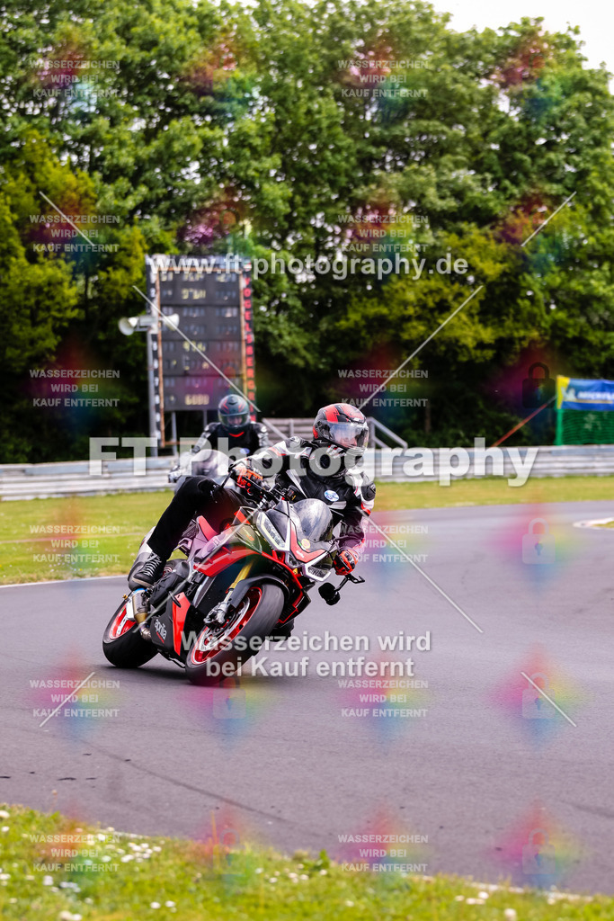 MotoTeamVBK-20677 | Hier findet Ihr Bilder von Touristenfahrten auf der Nürburgring Nordschleife oder von anderen Veranstaltungen die ich besucht habe. Viel Spass beim Durch Schauen 