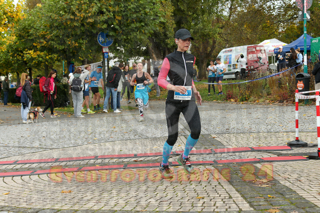 241020_1017_EX1_8537 | Sportfotografie im Rhein-Sieg Kreis, Köln, Bonn, NRW, Rheinland Pfalz, Hessen, etc. Unser Tätigkeitsfeld umfasst den Laufsport vom Volkslauf über den Marathon, Duathlon, Triathon bis zum Ultralauf wie Kölnpfad Ultra oder Schindertrail.