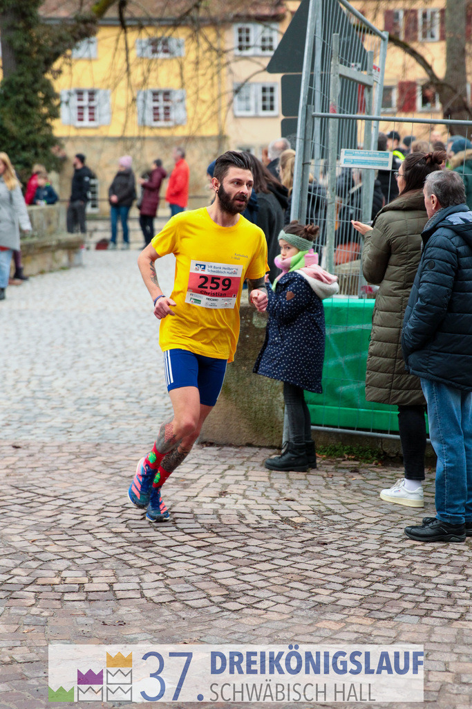 VR Bank Hauptlauf 10000m | 3 Koenigslauf 2023 - Realisiert mit Pictrs.com