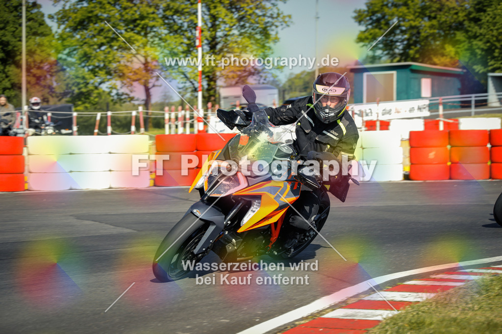 OBK_Mai_Volker_Adam-10095 | Hier findet Ihr Bilder von Touristenfahrten auf der Nürburgring Nordschleife oder von anderen Veranstaltungen die ich besucht habe. Viel Spass beim Durch Schauen 