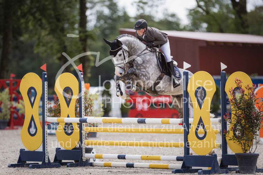 230516_Mühlen_03SprPf-A-349 | Deine schönsten Turniermomente als professionelle Fotos! Entdecke hochwertige Pferdesport-Fotografie im Online-Shop. Jetzt Fotos finden & bestellen!