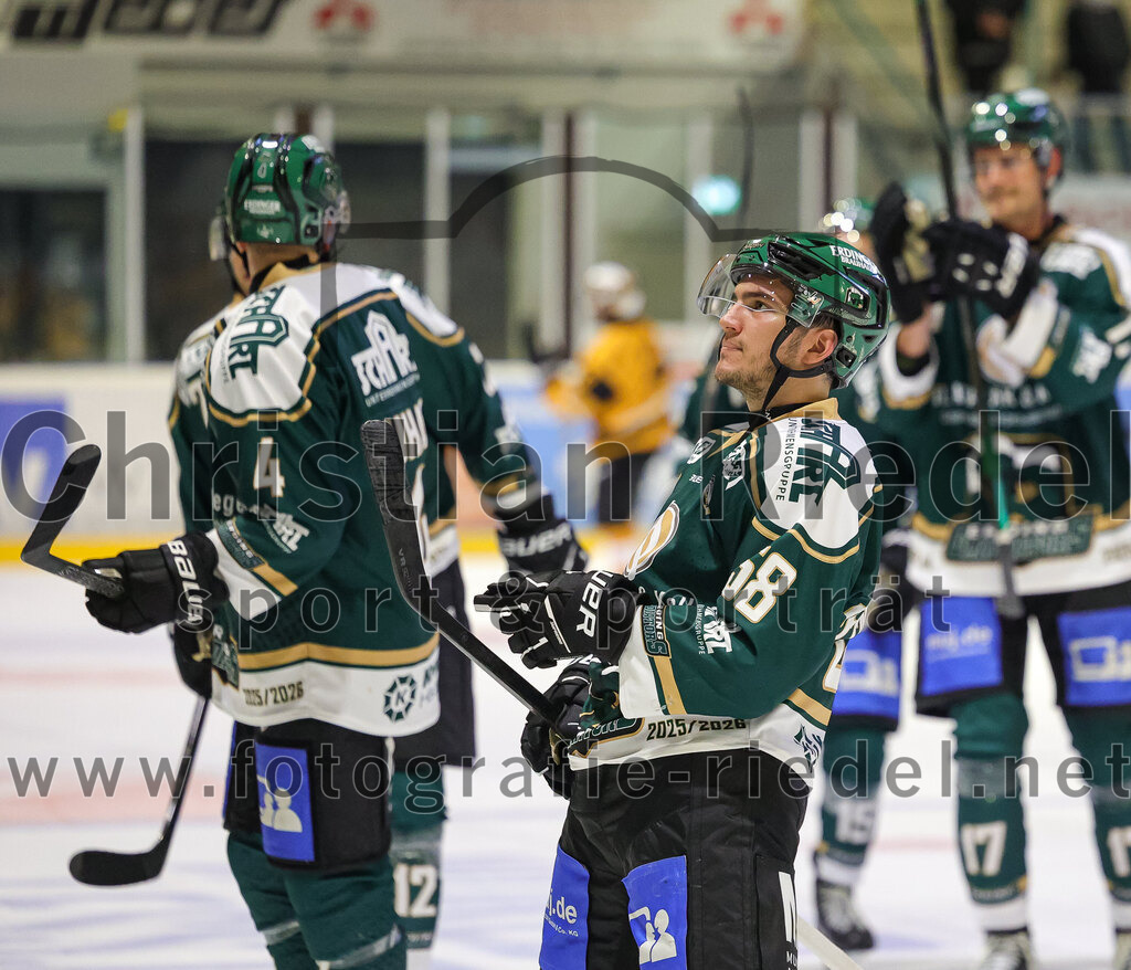 2025-08-22_172_TSV_Erding_gegen_EV_Fuessen | Erding, Deutschland, 22.08.2025:Eishockey, Oberliga Süd 2025 / 2026, Testspiel, TSV Erding gegen EV Füssen, Endergebnis: 1:4Paul Pfenninger (Erding Gladiators, #58)Foto: Christian Riedel / fotografie-riedel.net