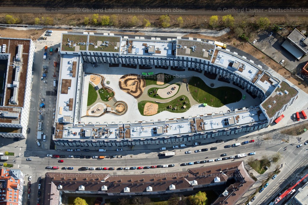 4022569 | Modernes Wohngebäude mit Innenpark, Obere Au, München