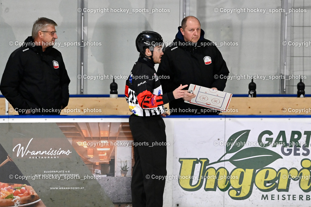 ESC SPARKASSE STEINDORF vs. UECR Huben  | OFNER Christian Referee, Headcoach UECR EISBÄREN HUBEN Trojer Silvio, ESC SPARKASSE STEINDORF vs. UECR Huben , ESC SPARKASSE STEINDORF vs. UECR Huben  am 06.02.2026 in Steindorf (Ossiachersee Halle), Austria, (Photo by Bernd Stefan)