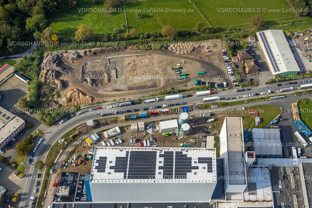 Moers241013126 | Luftbild, Gewerbegebiet Doktor-Berns-Straße, Moers Frischeprodukte GmbH Firmengebäude, Baustelle an der Pferdsweide, Moers-Hülsdonk, Moers, Ruhrgebiet, Nordrhein-Westfalen, Deutschland