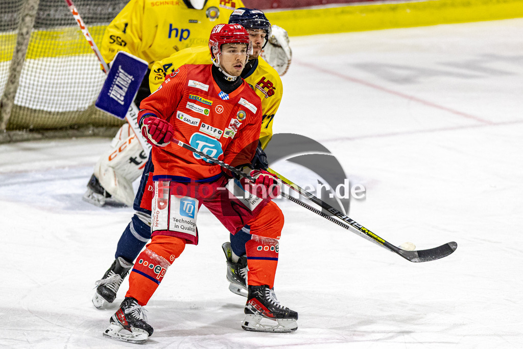 EC Peiting vs Stuttgart REBELS SEC | Eishockey Oberliga Süd 2023/2024, EC Peiting vs Stuttgart REBELS SEC, 20231219,
Gedrängel vor dem Tor von Jonas GÄHR (REBELS Goalie 1),
2023-12-19 in Peiting (Eisstadion)
47 Loris WALTER (REBELS 47), 17 Samuel PAYEUR (ECP 17)
Copyright: WolfgangxLindner