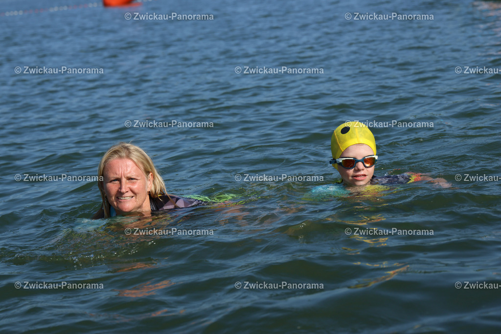 Tag 1 Wasser Klein--23 | Urban. Natur. Panorama. Luftbild. 
Der Bildershop für aufregende Perspektiven!
Für Deko, Wandbild und Kalender!
Wir bringen LED-Bilder zum Leuchten!
