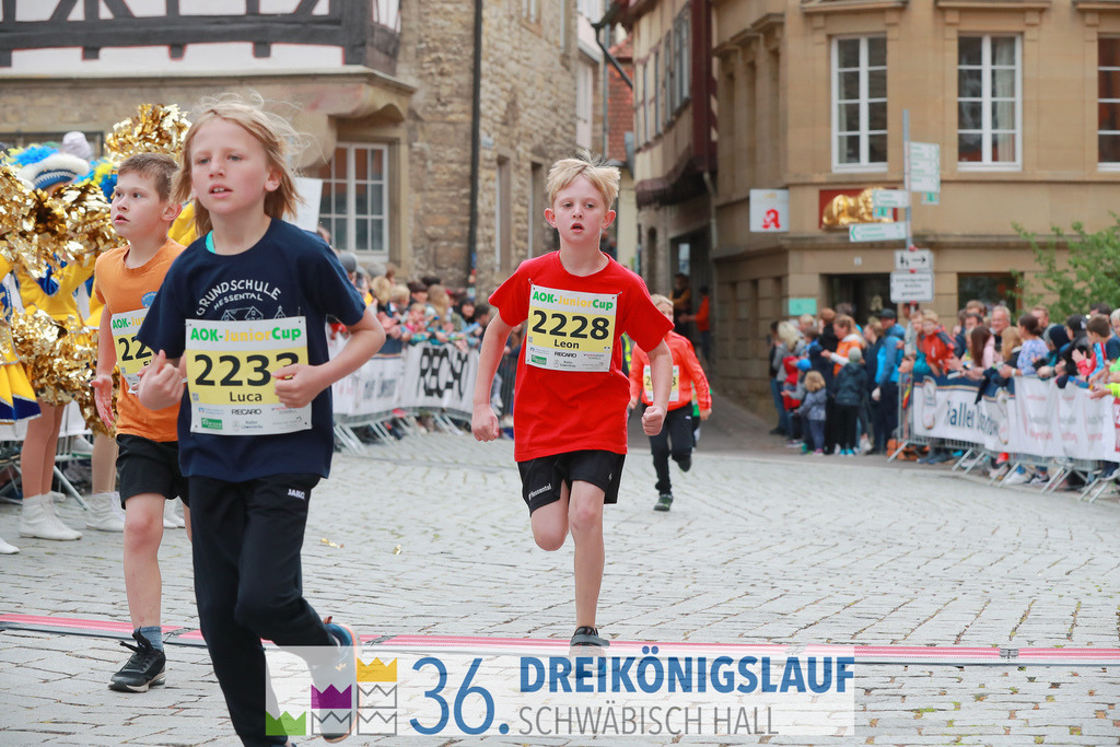 AOK Junior Cup 400m | 3Königslauf 2022 AOK Junior Cup 400m - Realisiert mit Pictrs.com