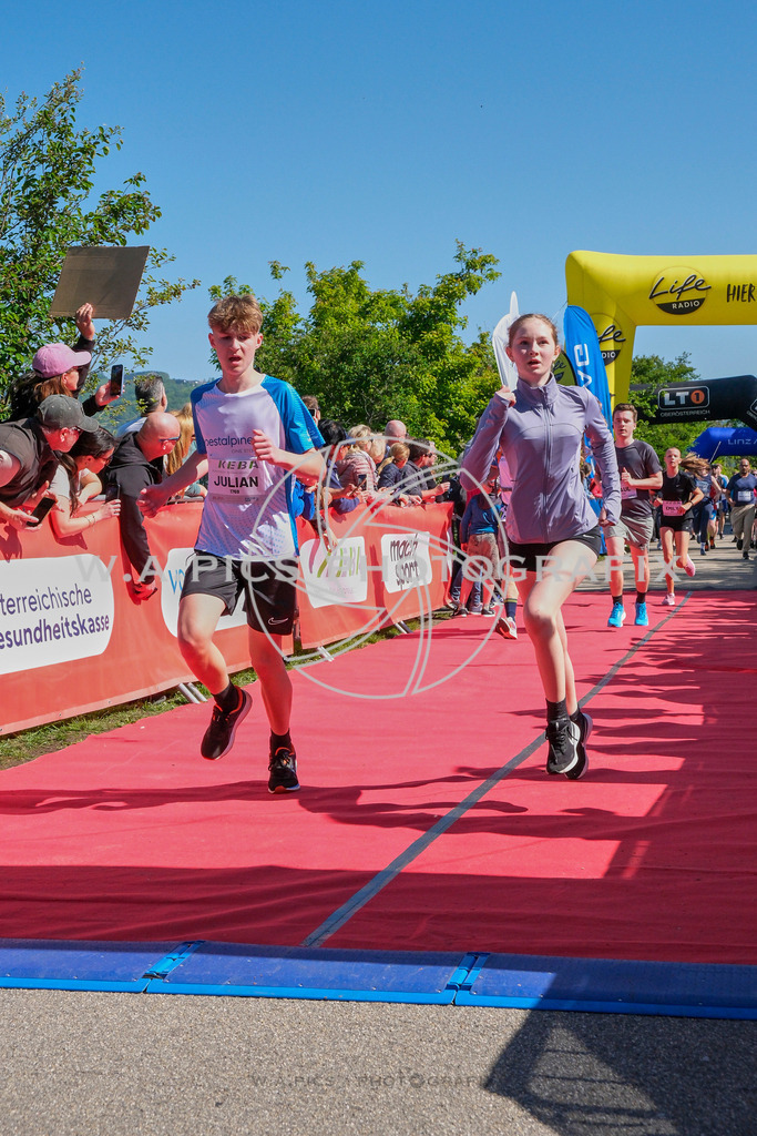 ..... | LINZ,AUSTRIA,27.April 24, Int. 3 Brückenlauf Linz  , Image shows: Photo: WAPICS / Michael ring