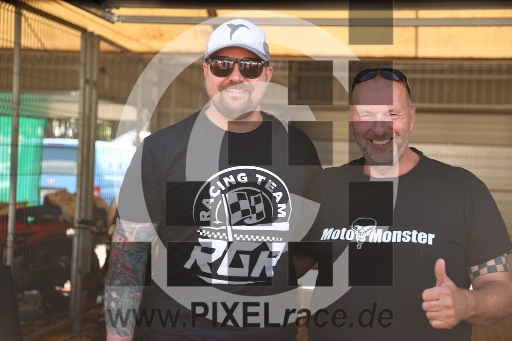 teams-20240905_04810 | Schöne Erinnerungen an spannende Momente - das festzuhalten ist unser Job. PIXELrace.de ist seit 2003 auf den Rennstrecken Europas unterwegs um die Action draußen beim Fahren und die wunderbare Stimmung imm Fahrerlager für euch einzufangen.