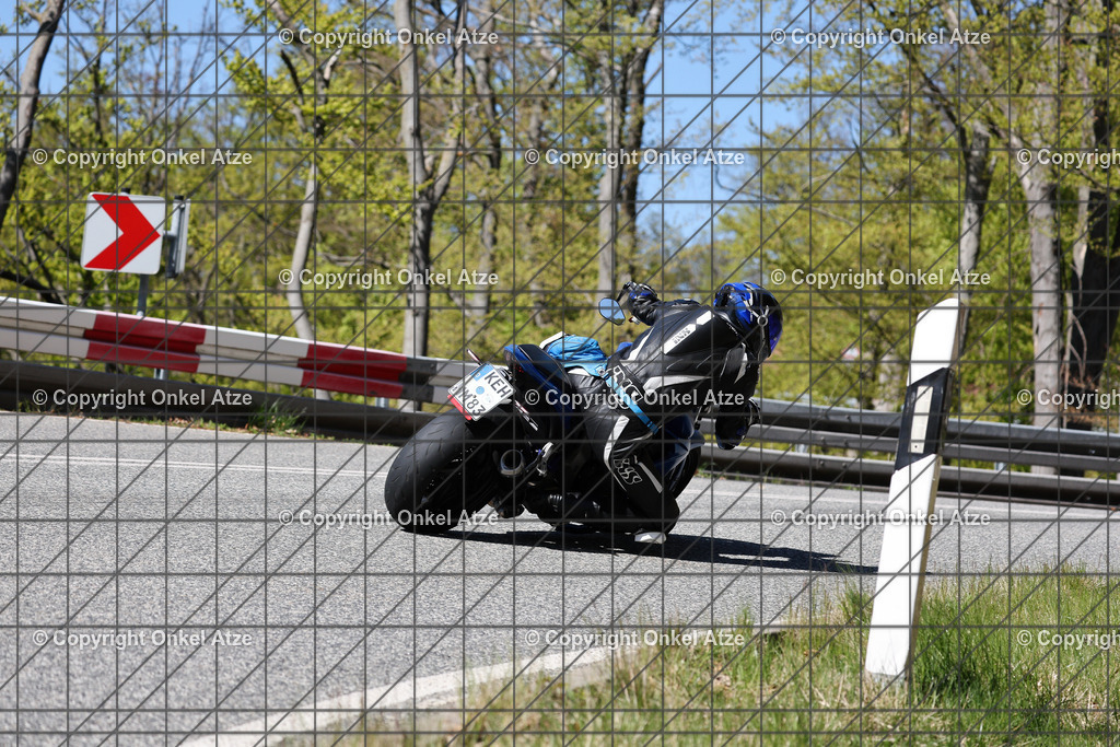 IMG_7655 | Fotograf am Kyffhäuser. Onkel Atze. Kyffhäuser Rennstrecke. Café36. Motorsportfotografie. - Realisiert mit Pictrs.com