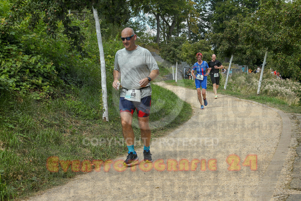 250824_1252_EX1_0801 | Sportfotografie im Rhein-Sieg Kreis, Köln, Bonn, NRW, Rheinland Pfalz, Hessen, etc. Unser Tätigkeitsfeld umfasst den Laufsport vom Volkslauf über den Marathon, Duathlon, Triathon bis zum Ultralauf wie Kölnpfad Ultra oder Schindertrail.