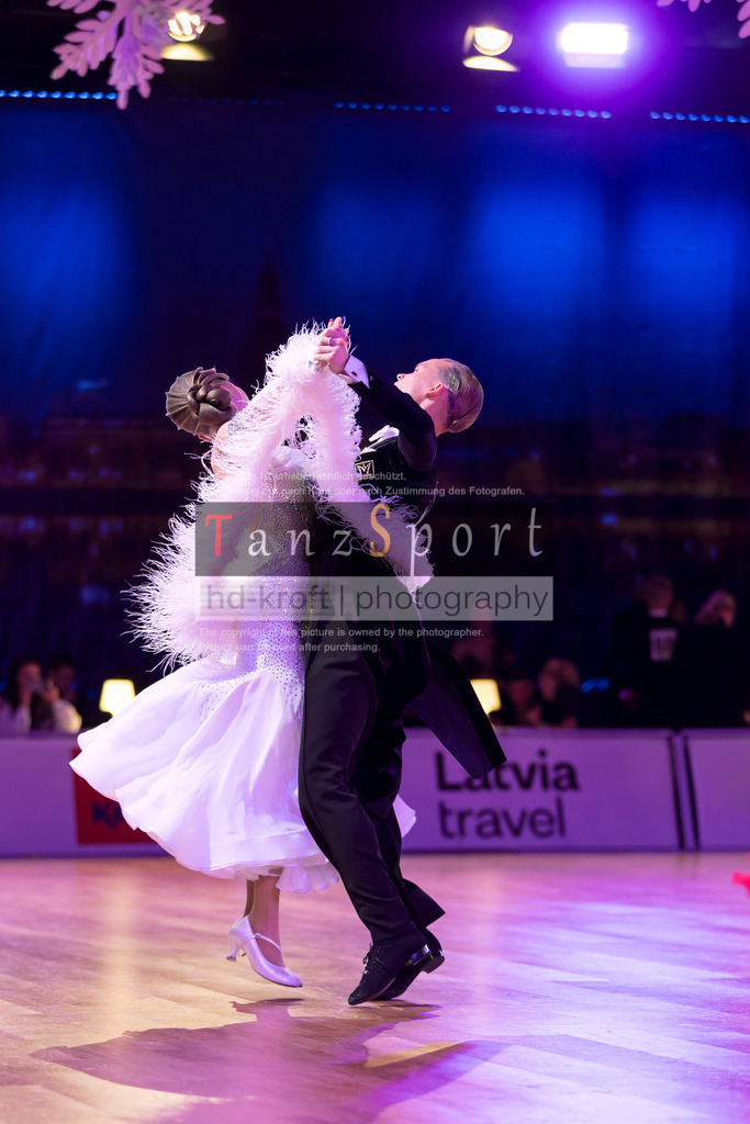 20241215_WDSF_Open_Youth_Std-Riga-8601 | Tanzsportbilder, Standardtanz, Lateintanz, WDSF, DTV, LTVB, dancecomp, goc, hessen tanzt, blaues band der spree, walzer, tango, wiener walzer, slowfox, quickstepp, samba, rumba, cha-cha-cha, paso doble. jive, hd-kroft photography, turniertanzsport