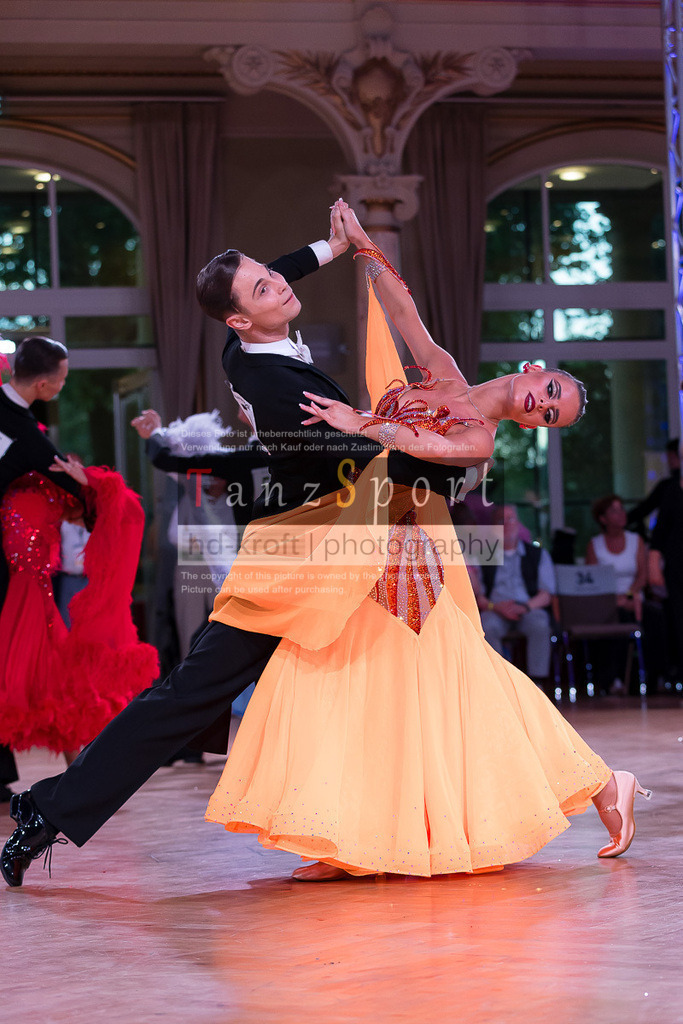 20240706_WDSF_RS_Std_11062 | Tanzsportbilder, Standardtanz, Lateintanz, WDSF, DTV, LTVB, dancecomp, goc, hessen tanzt, blaues band der spree, walzer, tango, wiener walzer, slowfox, quickstepp, samba, rumba, cha-cha-cha, paso doble. jive, hd-kroft photography, turniertanzsport