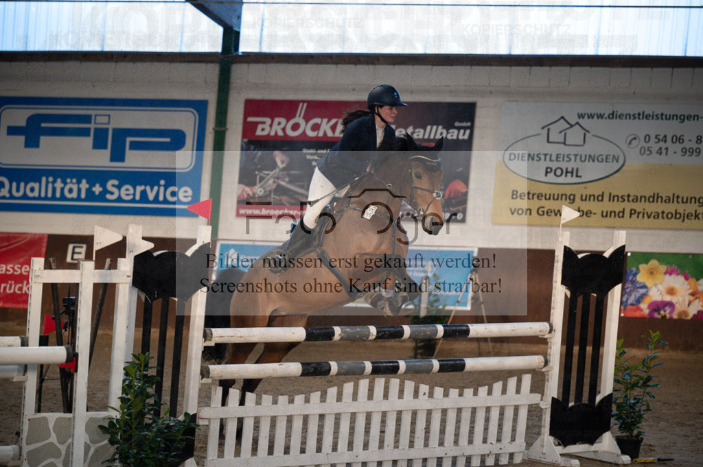 Hallenreittunier Voxtrup 2023 | Entdecke hochwertige Reitturnierfotos von Foto Oger. Professionell, emotional und authentisch – jetzt Lieblingsmomente im Shop bestellen.Deutschlandweite Turnierfotografie. - Realisiert mit Pictrs.com
