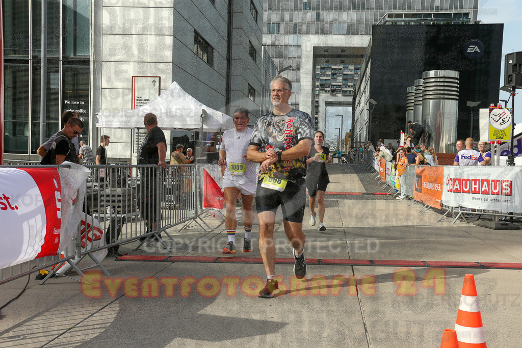 250920_1538_EX1_0269 | Sportfotografie im Rhein-Sieg Kreis, Köln, Bonn, NRW, Rheinland Pfalz, Hessen, etc. Unser Tätigkeitsfeld umfasst den Laufsport vom Volkslauf über den Marathon, Duathlon, Triathon bis zum Ultralauf wie Kölnpfad Ultra oder Schindertrail.