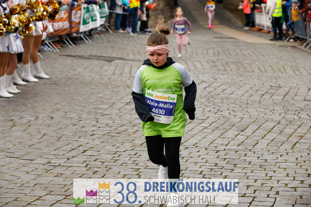 400m AOK Junior Cup | 3 Koenigslauf 2024 400m AOK Junior Cup - Realisiert mit Pictrs.com