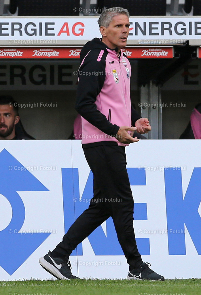 A_LUI_300423_14 | SPORT, FUSSBALL,ADMIRAL BUNDESLIGA LASK-AUSTRIA KLAGENFURT 30.04.2023 IM BILD: DIDI KUEHBAUER (LASK) UND (KLAGENFURT) FOTO:FOTOLUI/MW