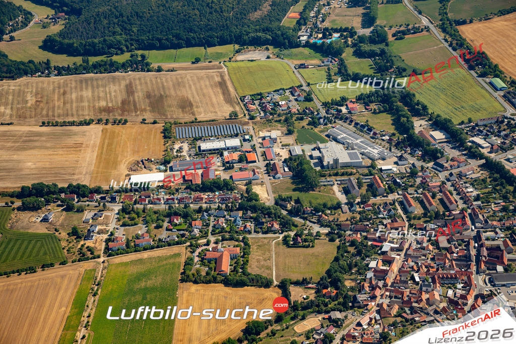 Das Luftbild der Stadt Bad Bibra wurde 2022 vom Flugzeug heraus erstellt (keine Drohnen-Aufnahmen) Aufnahmehöhe ca.450 Meter- hohe Bildauflösung und Druck-Qualität. Garantiert!