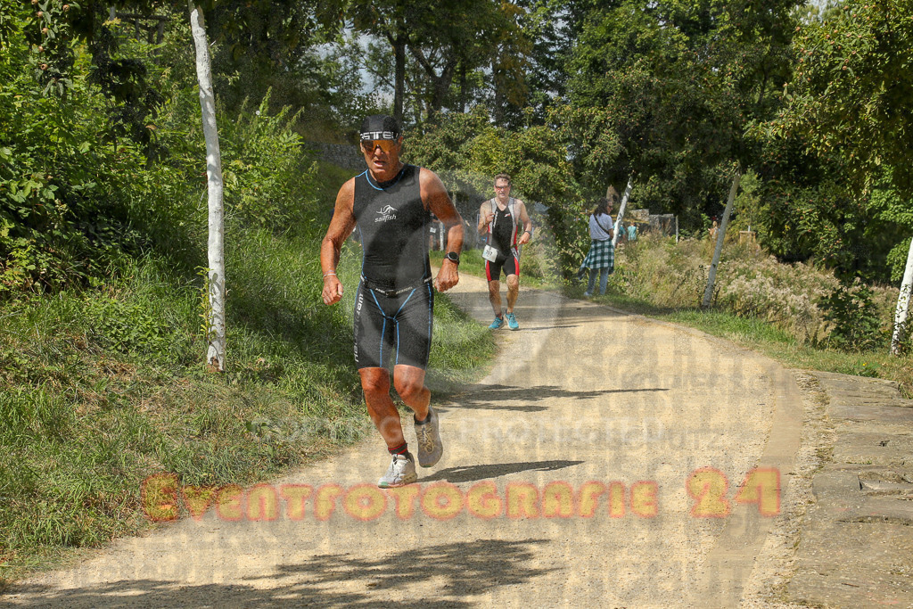 250824_1332_EX1_2764 | Sportfotografie im Rhein-Sieg Kreis, Köln, Bonn, NRW, Rheinland Pfalz, Hessen, etc. Unser Tätigkeitsfeld umfasst den Laufsport vom Volkslauf über den Marathon, Duathlon, Triathon bis zum Ultralauf wie Kölnpfad Ultra oder Schindertrail.