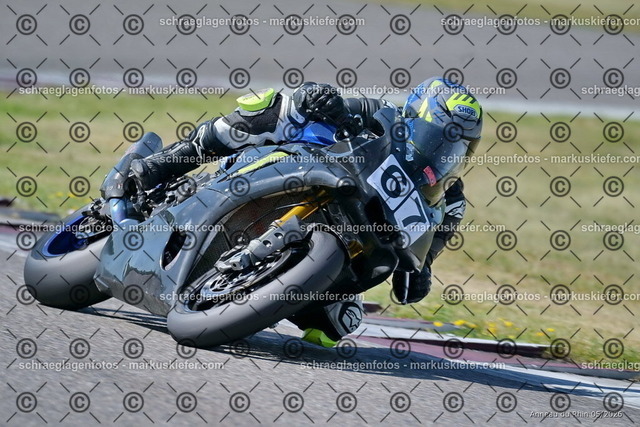 26BT02-0340 | markuskiefer.com - Realisiert mit Pictrs.com