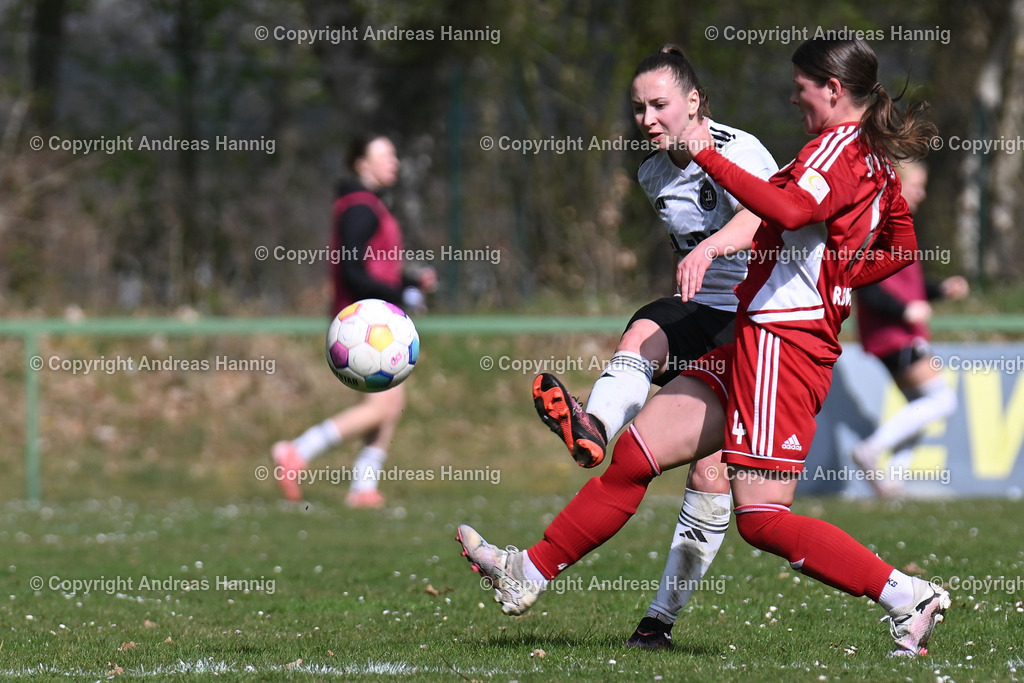 Fußball I Frauen I Saison 2024-25 I Oberliga I FC Jesteburg-Bendestorf - SpVg Aurich Frauen I 13.4.2025 | a-hannig - Realisiert mit Pictrs.com