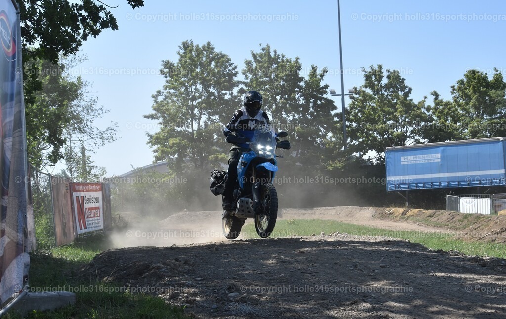 DSC_0160 | Sportfotografie , Motorsport, Motoross, Reitsport, Mointainbike, Enduro,
Landschaft , Outdoor, Eventfotografie, Landschaft, Bilder online bestellen - Realisiert mit Pictrs.com