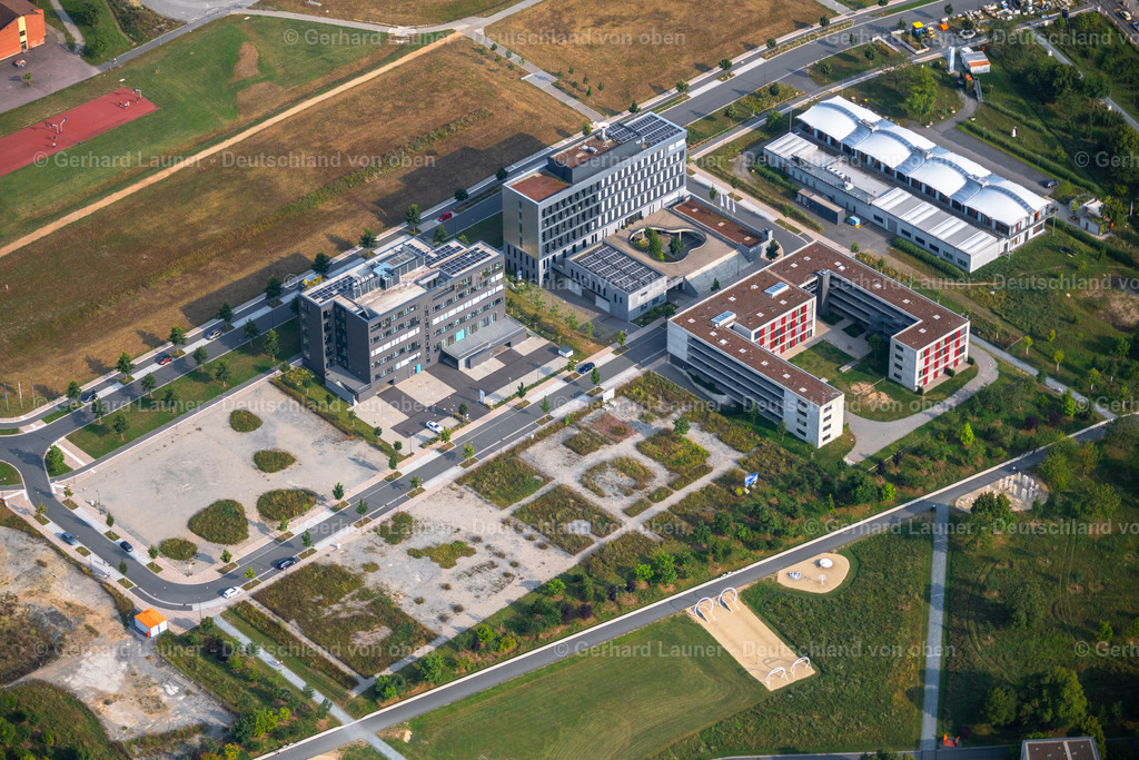 4047925 | Gebäude des Center for Applied Energy Research - Forschungsinstituts, des Zentrum für Telematik, der infoisim GmbH und des Studentenwohnheims