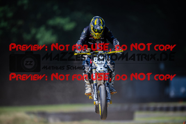 MaZZes_FotoMatrix_220702_5572 | UE40