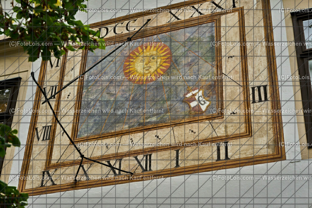 ALP3613_Jeanne de Ferrette_Sonnenuhr_Schloss Scheibbs_Wappen | (C)FotoLois.com, Alois Spandl, 700stes Hochzeitsjubiläum - Albrecht II. mit Johanna von Pfirt in Thann (FR) im März 2024. Empfang des Organistionskommitees aus der Region Ferrette (Pfirt)/Thann aus dem Elsass mit Empfang durch die Stadtgemeinde und Bezirkshauptmannschaft Scheibbs im Schloss Scheibbs und anschließender Kranzniederlegung in der Kartausenkirche über der Krypta des Gründerehepaares durch Mitglieder des Templer Ordens im Beisein von Mitgliedern der Goldhaubengruppen, Fr 22. September 2023.