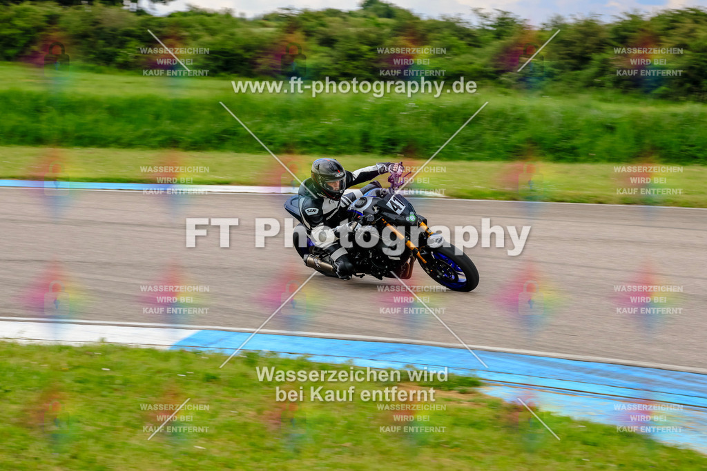 MotoTeam-9484 | Hier findet Ihr Bilder von Touristenfahrten auf der Nürburgring Nordschleife oder von anderen Veranstaltungen die ich besucht habe. Viel Spass beim Durch Schauen 