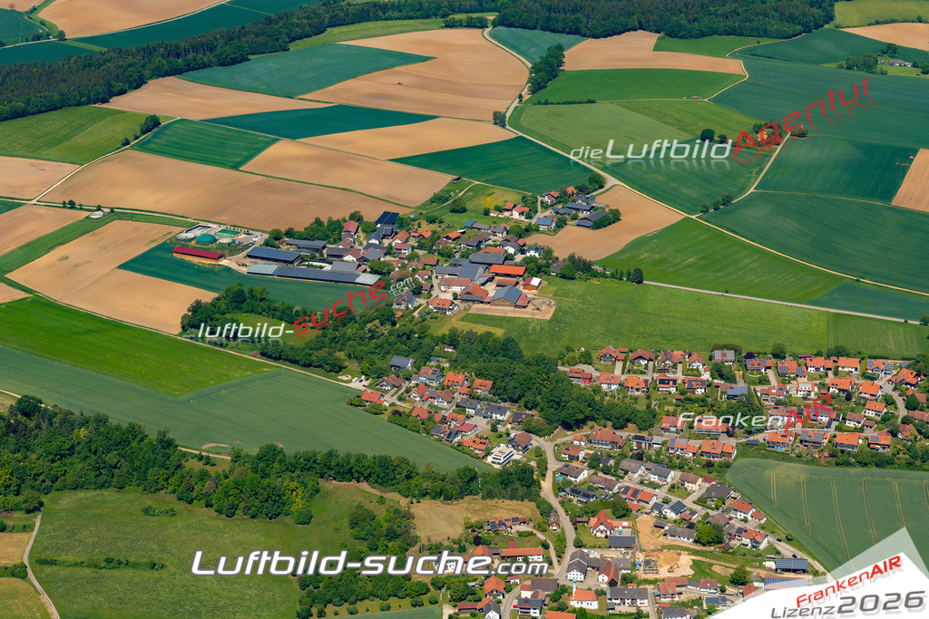 Moosberg-Weng-2024-107 | Die Luftbild Suche. Hier finden Sie Luftaufnahmen, Drohnen und Schrägluftbilder von Städten und Orte. Aktuelle + Archiv Luftbilder auch mit Lizenz.