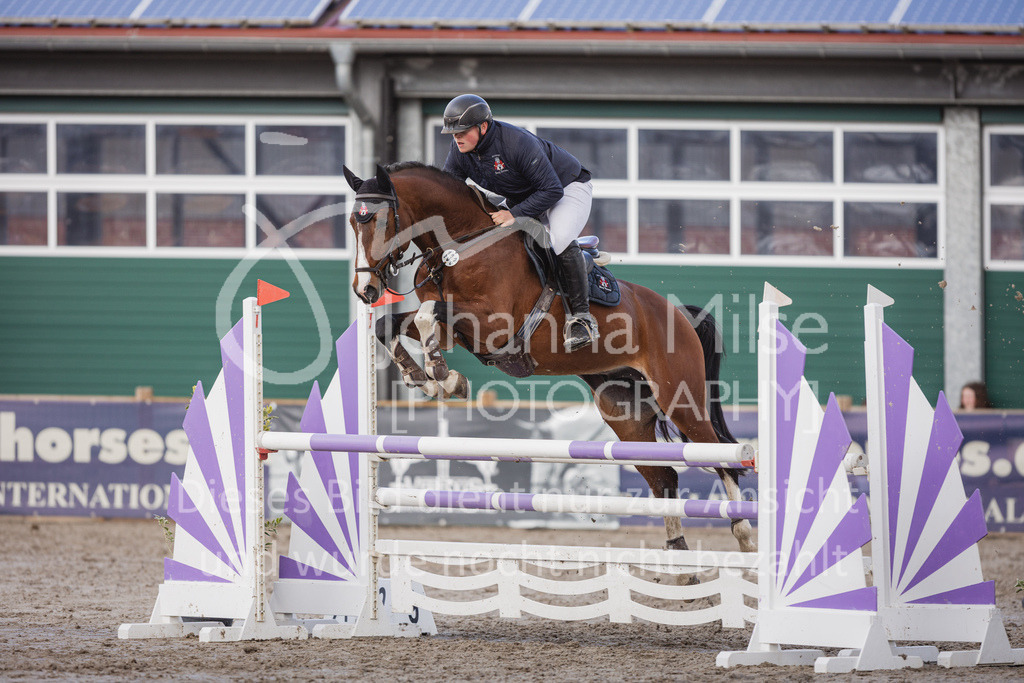 230411_Mühlen_03SprPf-L-322 | Deine schönsten Turniermomente als professionelle Fotos! Entdecke hochwertige Pferdesport-Fotografie im Online-Shop. Jetzt Fotos finden & bestellen!