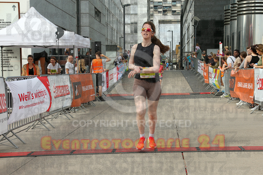 250920_1522_EX1_9112 | Sportfotografie im Rhein-Sieg Kreis, Köln, Bonn, NRW, Rheinland Pfalz, Hessen, etc. Unser Tätigkeitsfeld umfasst den Laufsport vom Volkslauf über den Marathon, Duathlon, Triathon bis zum Ultralauf wie Kölnpfad Ultra oder Schindertrail.
