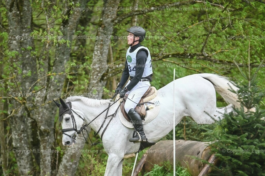 20230513_CCI2_Section2_Gelände_0555 | equistock