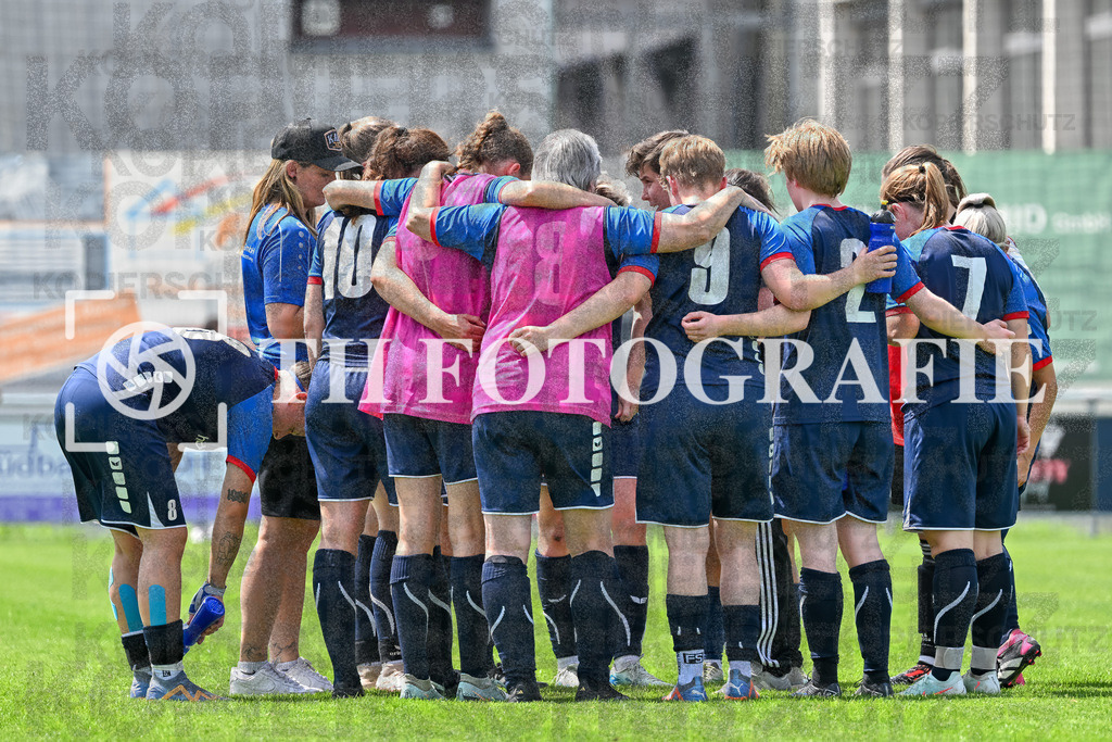 GER, FC Hauingen - SV Waldhaus, Frauen-Fussball, Rothaus Bezirkpokal, Finale, Saison 2024/2025, 29.05.2025 | Team FC HauingenGER, FC Hauingen - SV Waldhaus, Frauen-Fussball, Rothaus Bezirkpokal, Finale, Saison 2024/2025, 29.05.2025Foto: TH Fotografie/Thomas Hess
