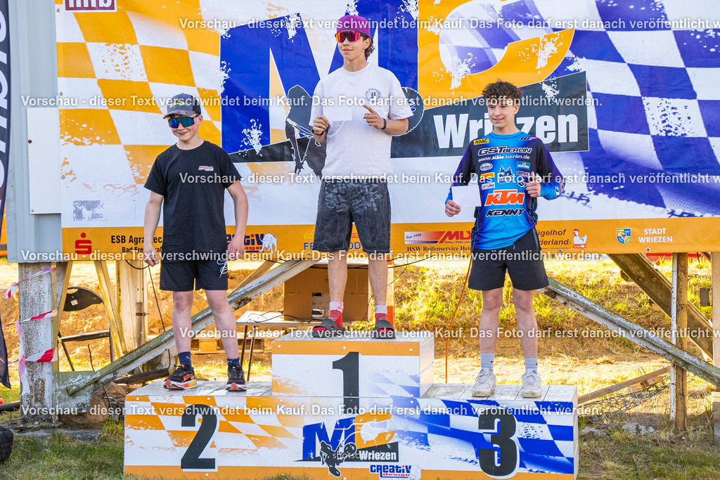 20260501_MCWriezen-4479 | Sportfotografin aus Berlin-Brandenburg mit Fokus auf Motocross. Ich halte deine sportliche Leistung und echte Emotionen auf und neben der Strecke professionell fest. Entdecke die Fotos von deinem Rennen und bestelle sie direkt hier im Shop.