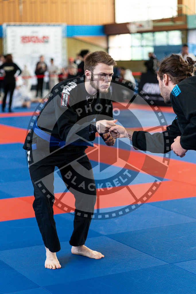 20250510PBB0811 | Athletes compete during the JJLG Berlin Open Jiu-Jitsu Championship on May 10, 2025 in Berlin, Germany. © Chiara Dazi / photoblackbelt