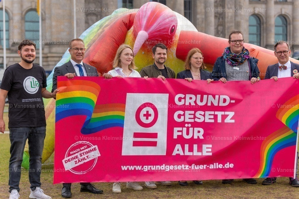 220517_IDAHOBITA_GruFueA-12 | Vanessa Kleinwächter - Realisiert mit Pictrs.com