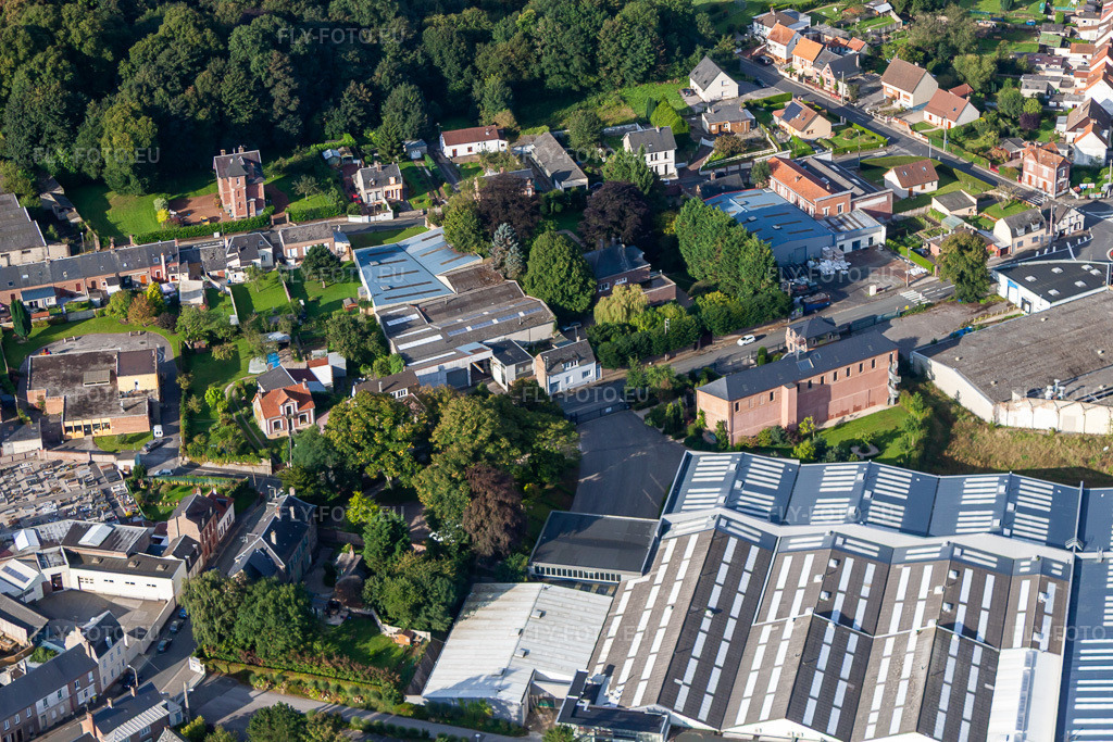 Vue aérienne: Vue de la ville à Friville-Escarbotin dans le département Somme, France. Photo: IMG_71011.jpg prise le 24/08/2014 par Werner Riehm/FLY-FOTO.eu – Résolution de l'original: 4752 x 3168 px