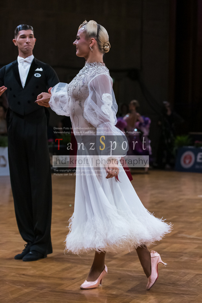 20250822_WDSF-GS-STD_R2_5051 | Tanzsportbilder, Standardtanz, Lateintanz, WDSF, DTV, LTVB, dancecomp, goc, hessen tanzt, blaues band der spree, walzer, tango, wiener walzer, slowfox, quickstepp, samba, rumba, cha-cha-cha, paso doble. jive, hd-kroft photography, turniertanzsport