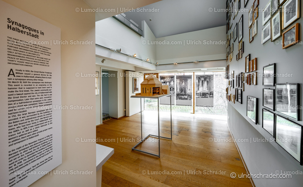 _ulrichschrader.com-236 | Stockfoto und Bilderpool mit Bildmaterial aus Deutschland, dem Harz, Halberstadt, Quedlinburg, Wernigerode und weltweit. Qualitativ hochwertige und professionelle Fotos anschauen und kaufen. - Realisiert mit Pictrs.com