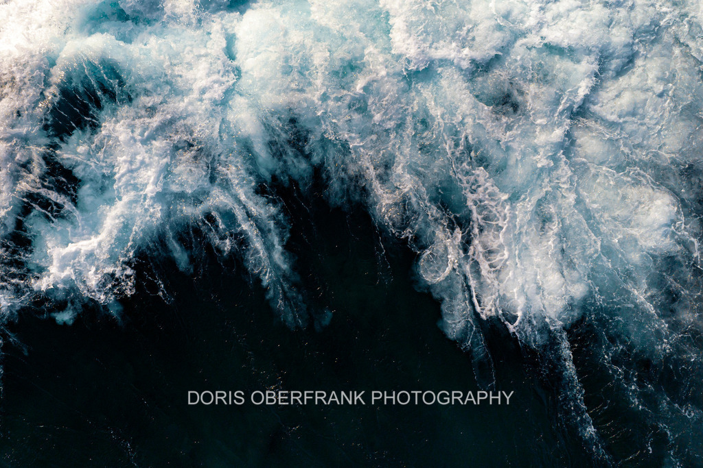 Ocean ice flower II | Nazaré: Ocean ice flower II - Realisiert mit Pictrs.com