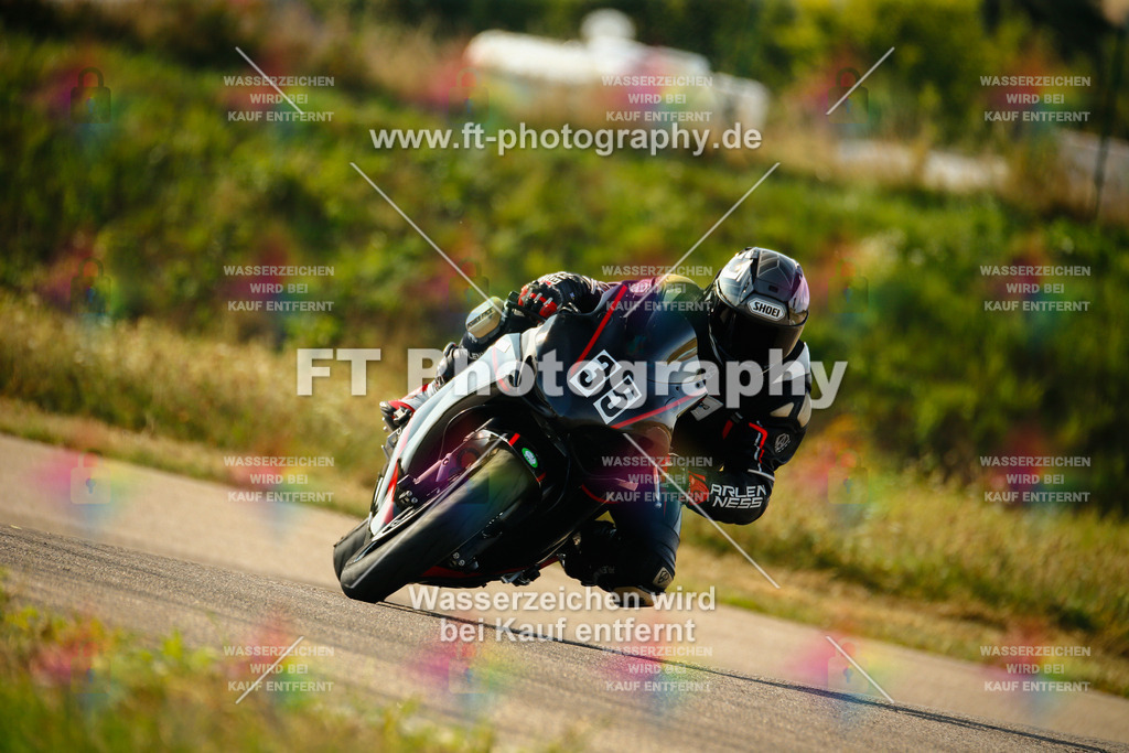 _MOT6044 | Hier findet Ihr Bilder von Touristenfahrten auf der Nürburgring Nordschleife oder von anderen Veranstaltungen die ich besucht habe. Viel Spass beim Durch Schauen 