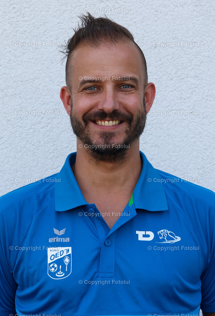 A_LUI_280824_01 | MICHAEL WOLM CO-TRAINER 