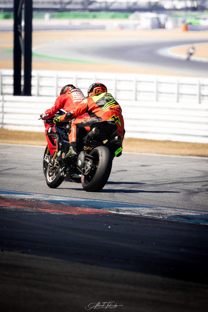 Ducati Trackday Hockenheimring 2026 | Entdecken Sie die faszinierende Welt von Alexander Tschuncky Arts: Kreative Fotografie, atemberaubende Automobilkunst und hochwertiger Bilderdruck. Lassen Sie sich inspirieren! - Realisiert mit Pictrs.com