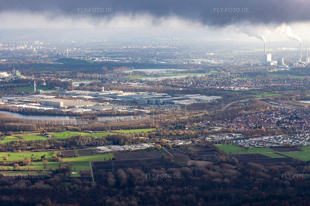Luftbild: Industriegebiet Oberwald in Wörth am Rhein im Bundesland Rheinland-Pfalz in Deutschland. Foto: IMG_135218.jpg vom 26.11.2022 durch Werner Riehm/FLY-FOTO.de