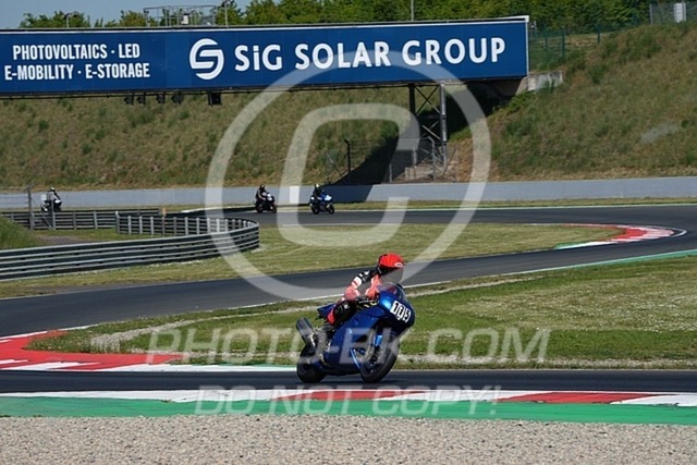 2025_05_12_PBK_18841 | Sportfotografie; SlowMotion; Video; Rennstrecke; Hafeneger; Speer; Racing; RSE; BMW; CBO; Trackday; Motorsportarena; Hockenheimring; Brno; Most; Barcelona; Valencia