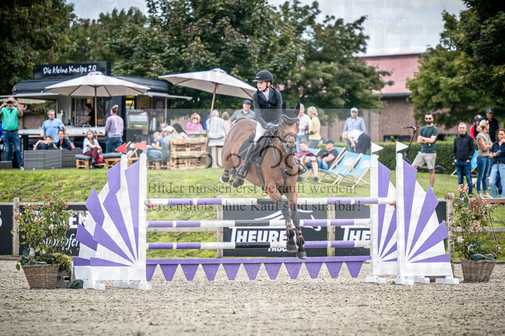 DOS_4620 | Entdecke hochwertige Reitturnierfotos von Foto Oger. Professionell, emotional und authentisch – jetzt Lieblingsmomente im Shop bestellen.Deutschlandweite Turnierfotografie. - Realisiert mit Pictrs.com
