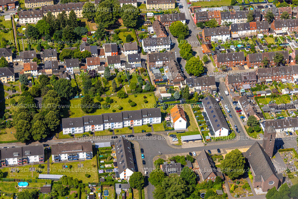 Hamm240705849 | Luftbild, evang. Johanneskirche und Friedhof, Wohngebiet An der Johanniskirche, Bockum-Hövel, Hamm, Ruhrgebiet, Nordrhein-Westfalen, Deutschland